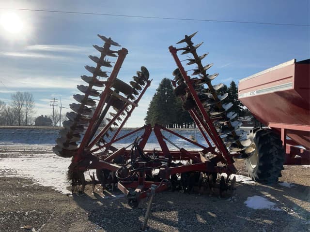 Image of International Harvester 490 equipment image 2