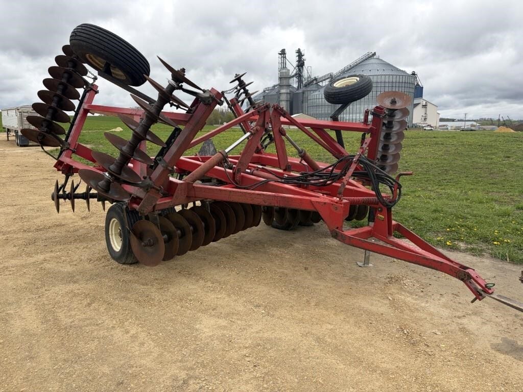 International Harvester 490 Equipment Image0