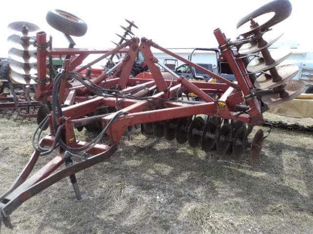 Image of International Harvester 490 Image 1