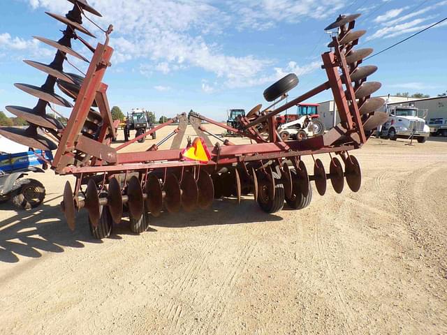 Image of International Harvester 490 equipment image 4