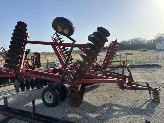 Image of International 490 equipment image 2