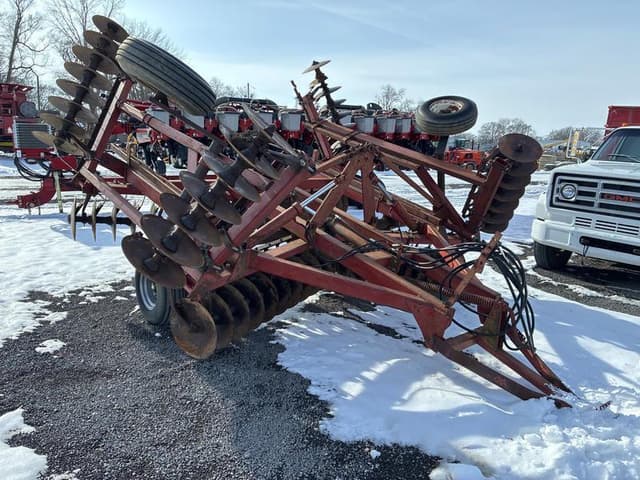 Image of International Harvester 480 equipment image 1