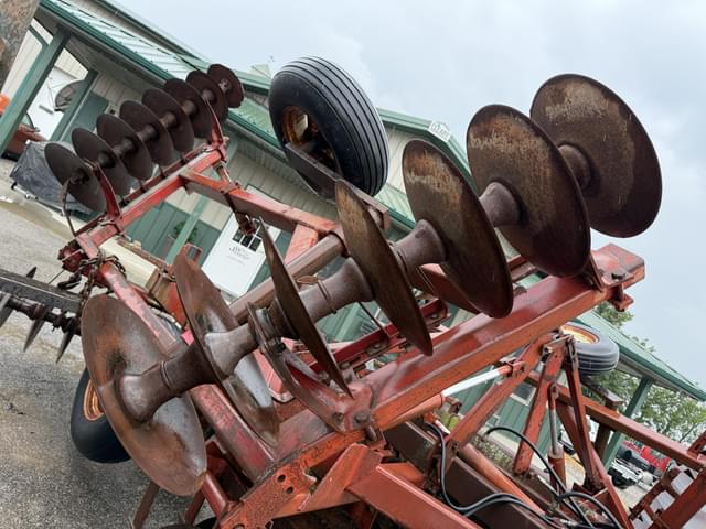 Image of International Harvester 490 equipment image 3