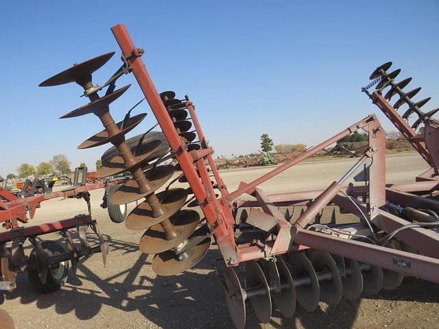 Image of International Harvester 490 equipment image 1