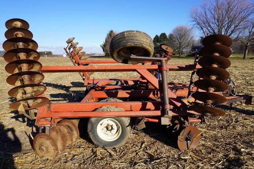 Image of International Harvester 490 Image 0