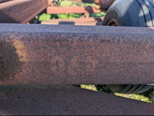 Image of International Harvester 490 equipment image 1