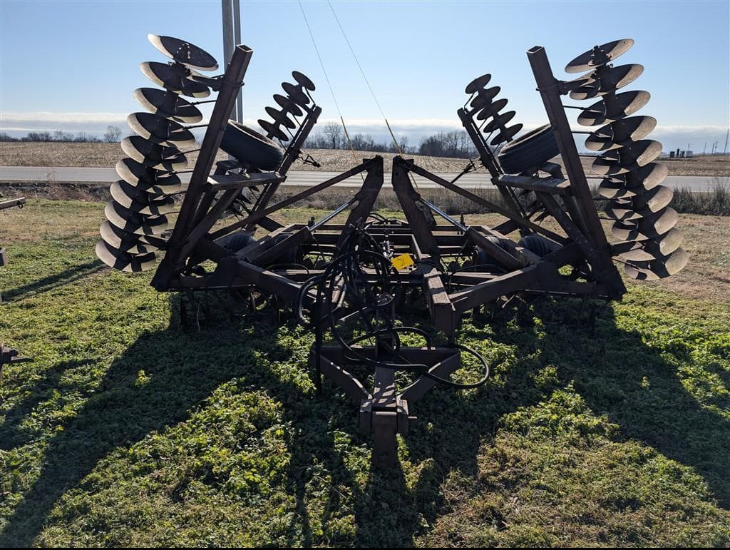 Image of International Harvester 490 Primary image