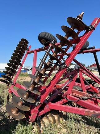 Image of International Harvester 490 equipment image 4
