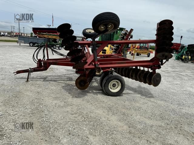 Image of International Harvester 490 equipment image 1