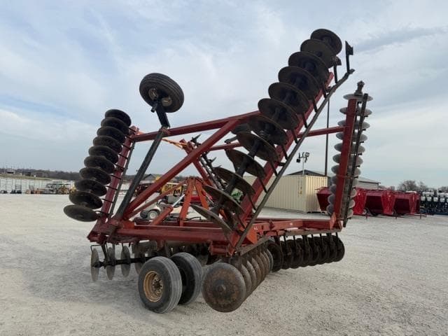 Image of International Harvester 490 equipment image 2