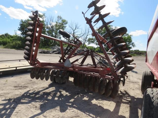 Image of International Harvester 490 equipment image 2
