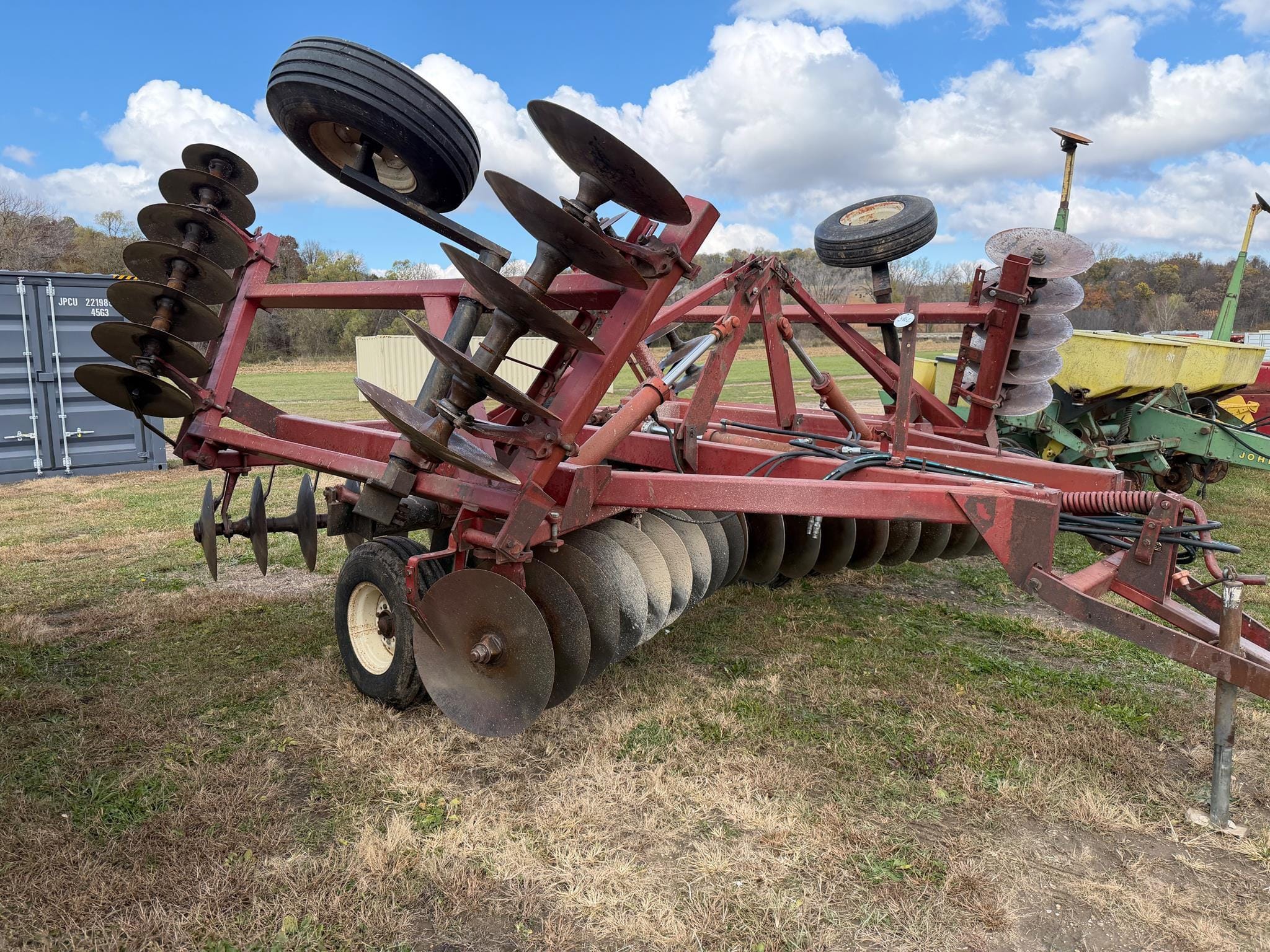 International Harvester 490 Equipment Image0
