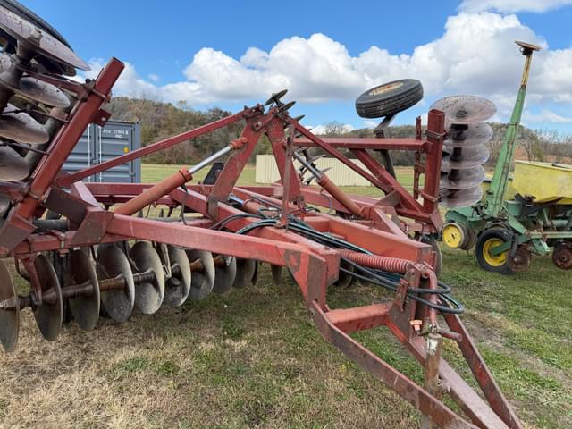Image of International Harvester 490 equipment image 1