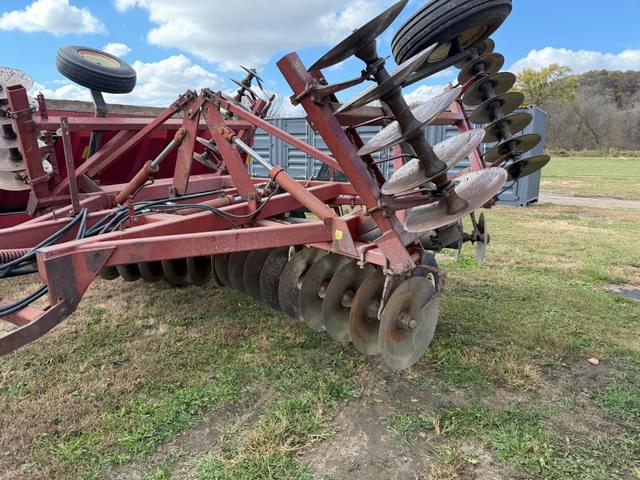 Image of International Harvester 490 equipment image 2