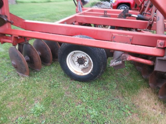 Image of International Harvester 490 equipment image 3