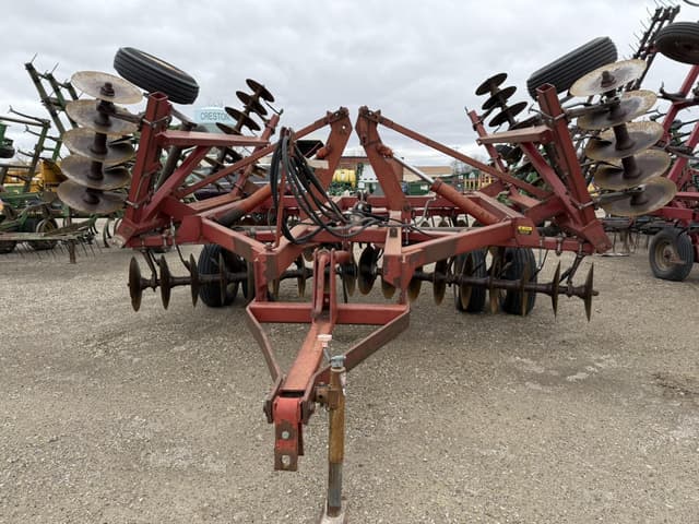 Image of International Harvester 490 equipment image 1