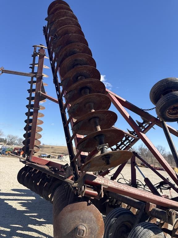 Image of International Harvester 490 equipment image 3