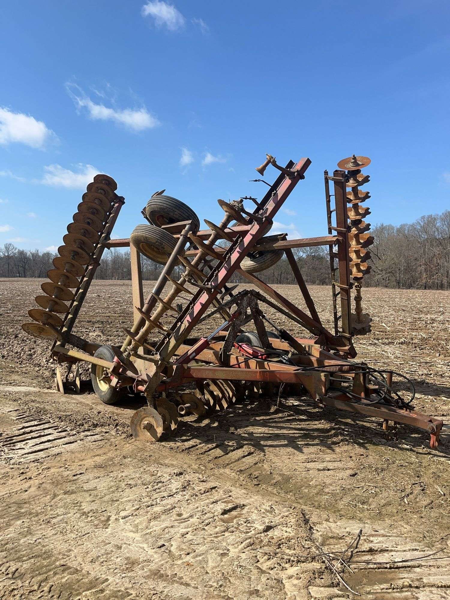 International Harvester 490 Equipment Image0