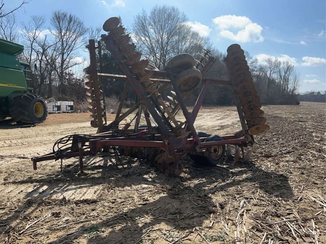 Image of International Harvester 490 equipment image 3