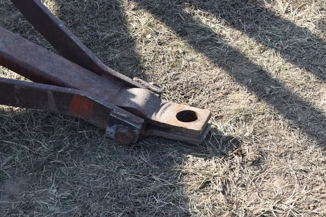 Image of International Harvester 490 equipment image 4