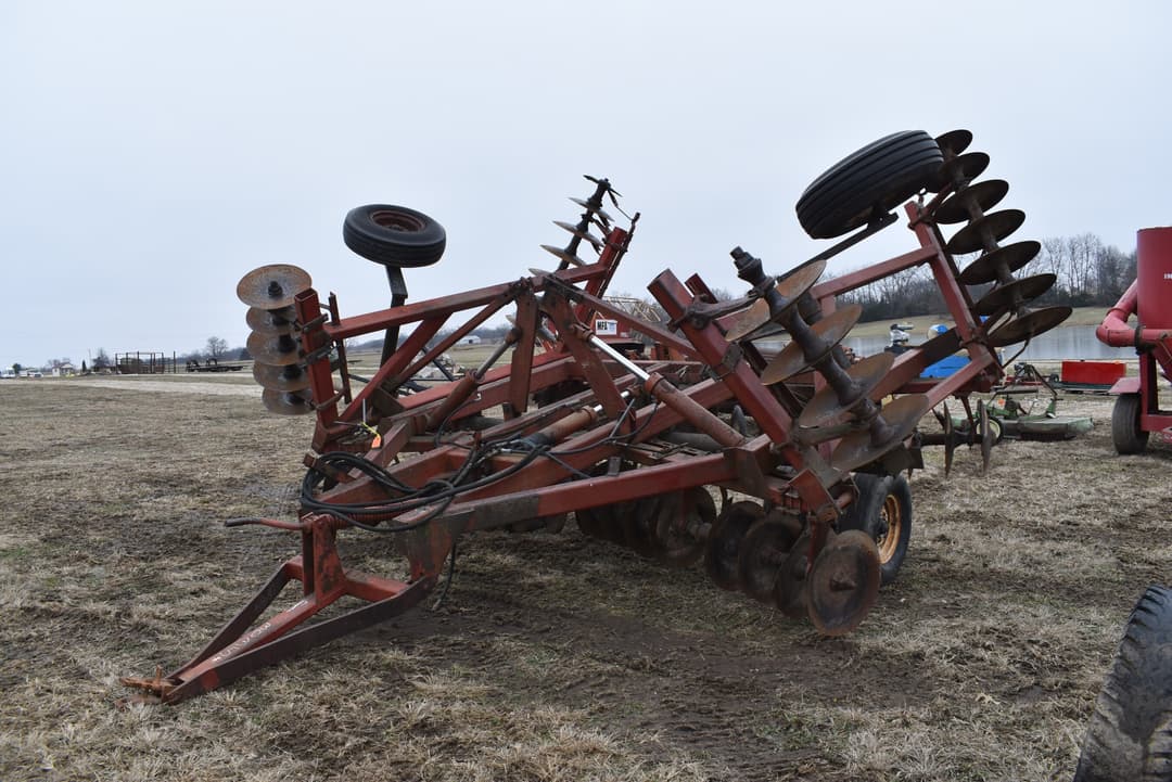 Image of International Harvester 490 Primary image
