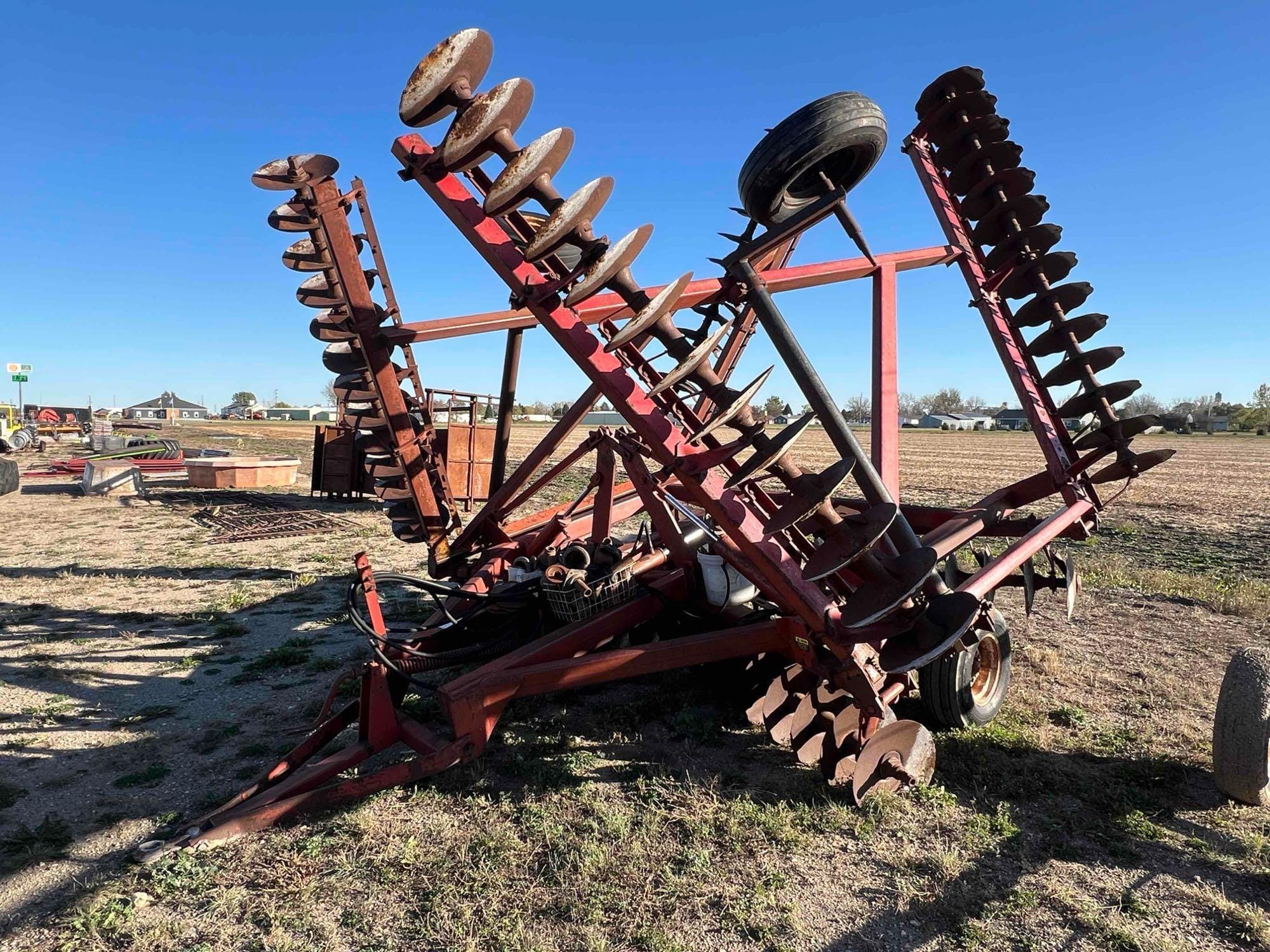 International Harvester 490 Equipment Image0