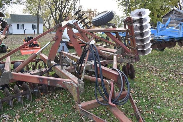 Image of International Harvester 490 equipment image 4