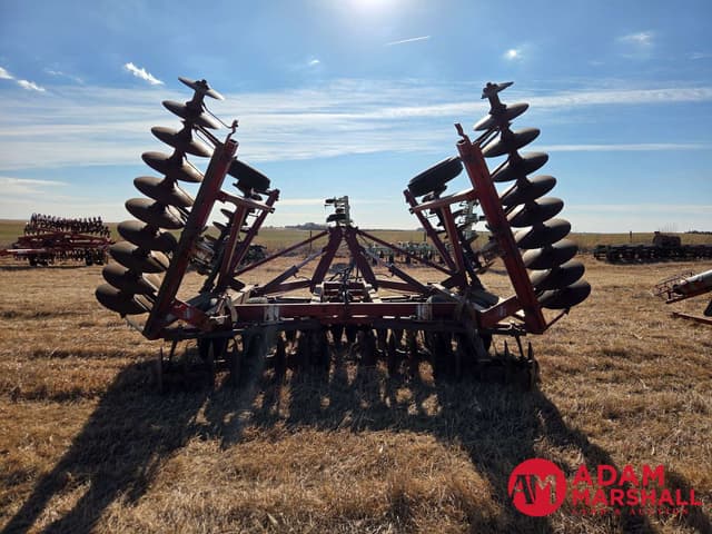 Image of International Harvester 490 equipment image 4
