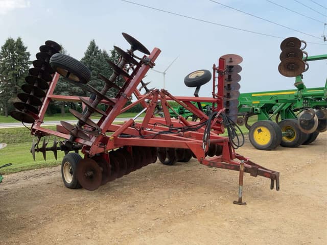 Image of International Harvester 490 equipment image 2