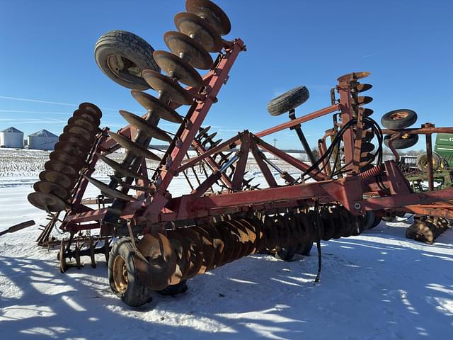 Image of International Harvester 490 equipment image 4