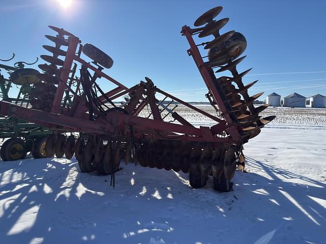 Image of International Harvester 490 equipment image 1