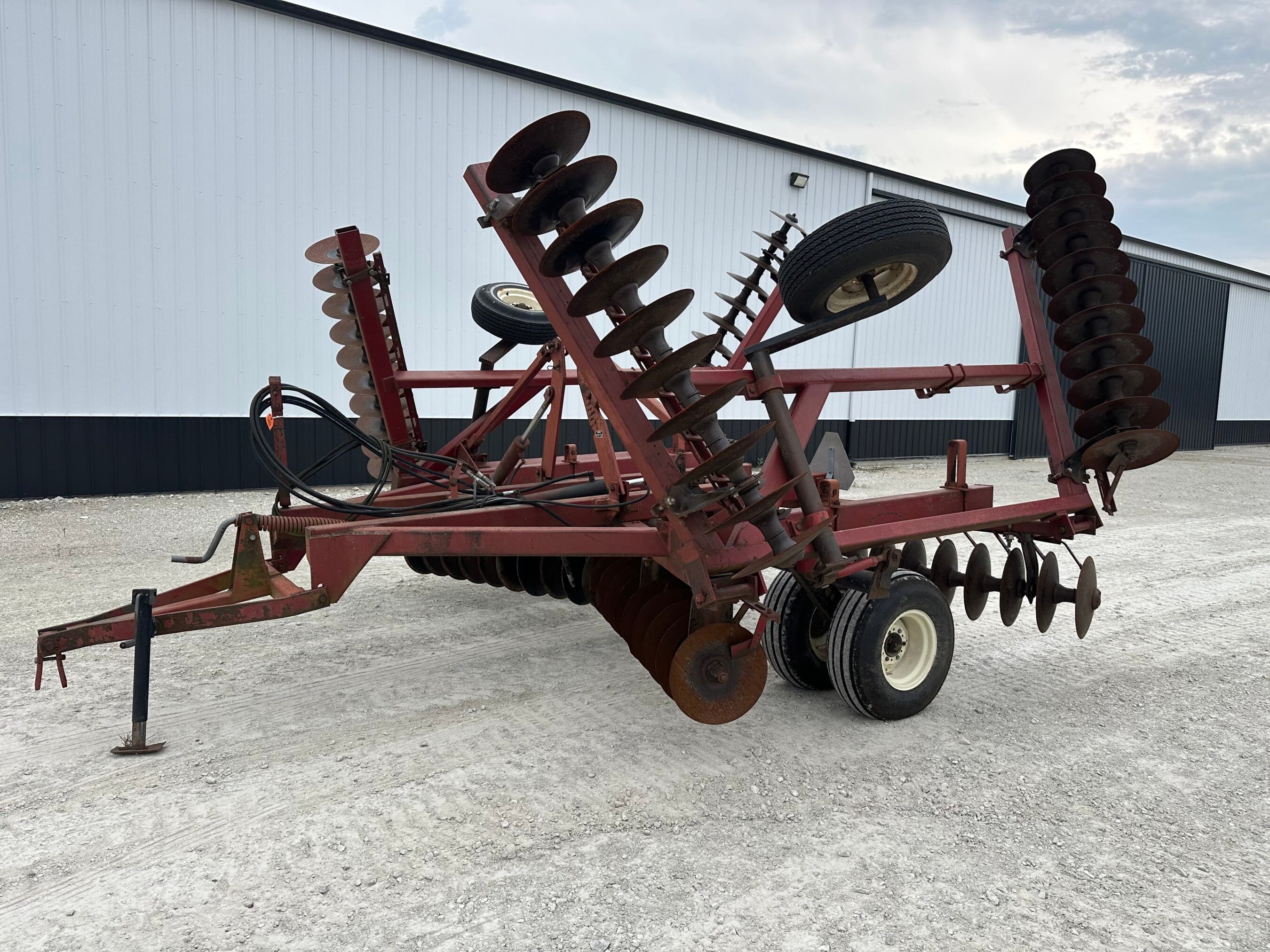 International Harvester 490 Equipment Image0