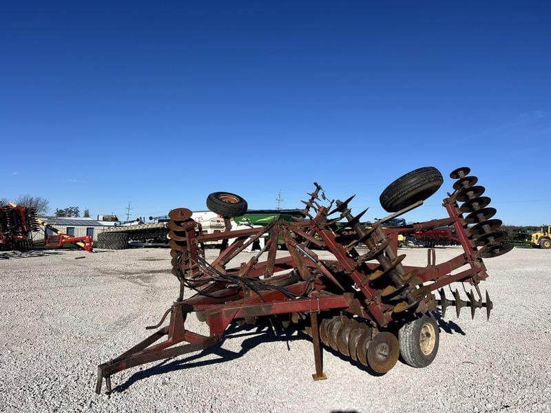 Main image International Harvester 490