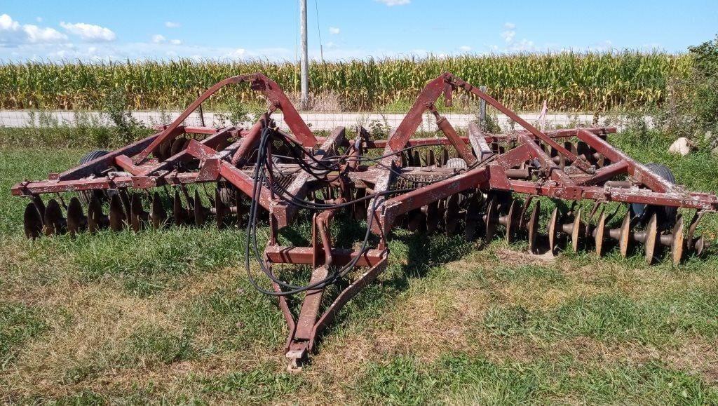 Image of International Harvester 490 Primary image