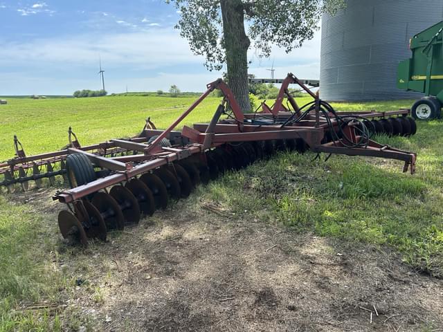 Image of International Harvester 490 equipment image 3