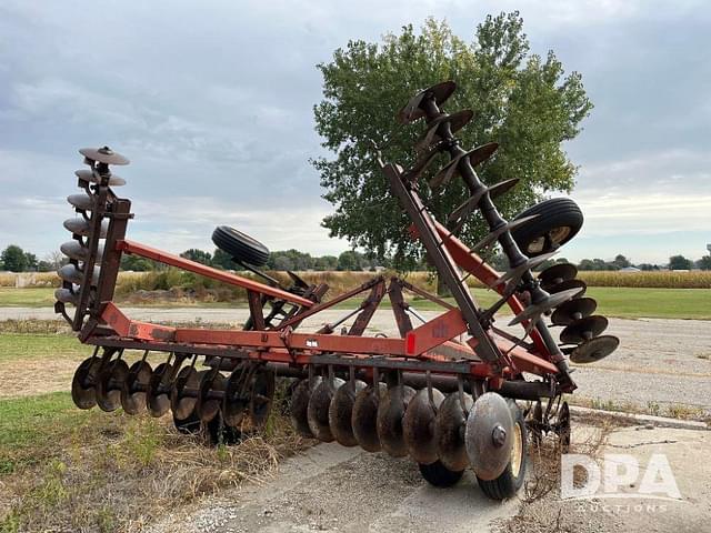 Image of International Harvester 490 equipment image 4