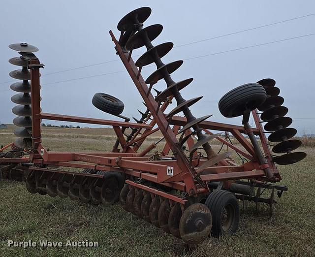 Image of International Harvester 490 equipment image 4