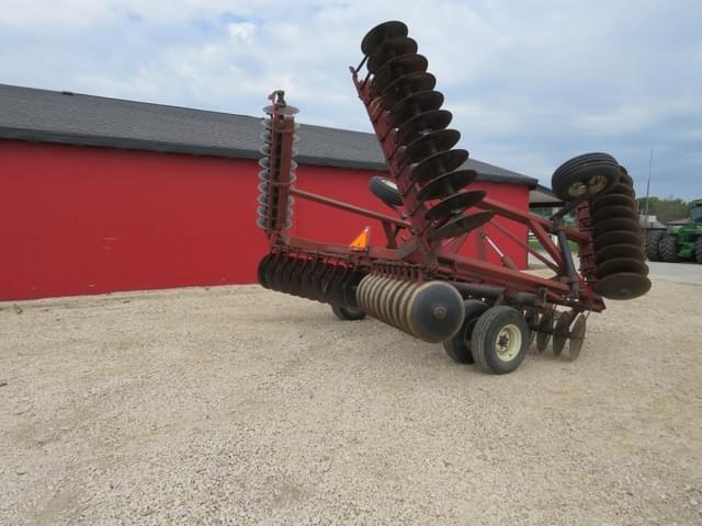 Image of International Harvester 490 equipment image 3