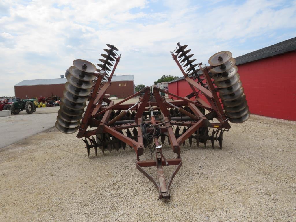 Image of International Harvester 490 Primary image