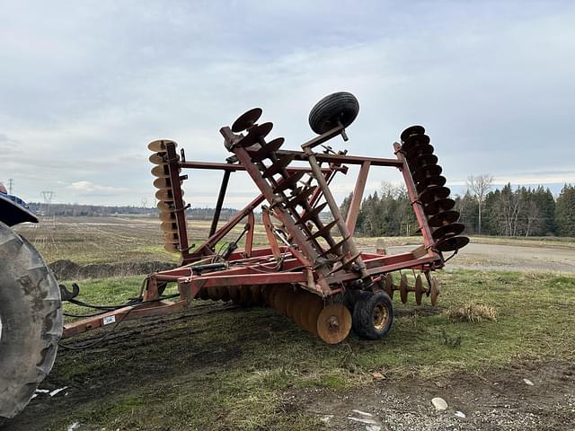 Image of International Harvester 490 equipment image 1