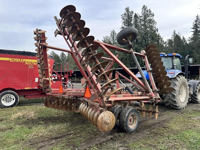 Image of International Harvester 490 equipment image 4