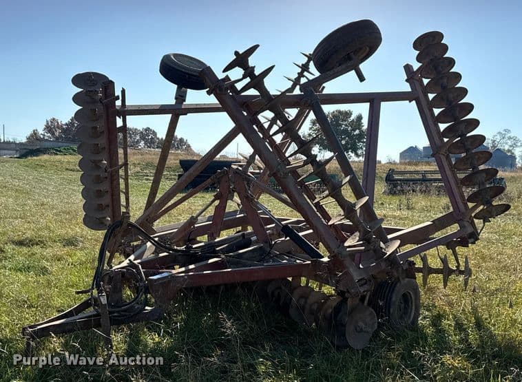 Image of International Harvester 490 Primary image