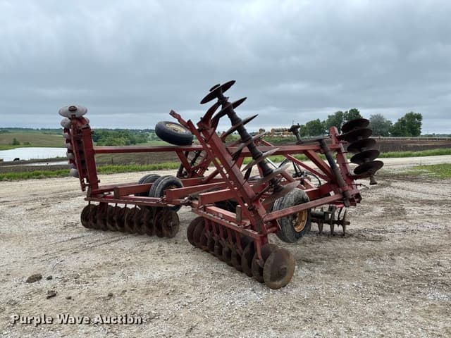 Image of International Harvester 490 equipment image 4