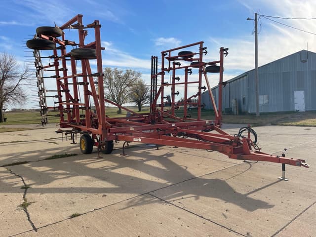 Image of International Harvester 4900 equipment image 2