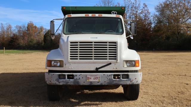 Image of International 4900 equipment image 1