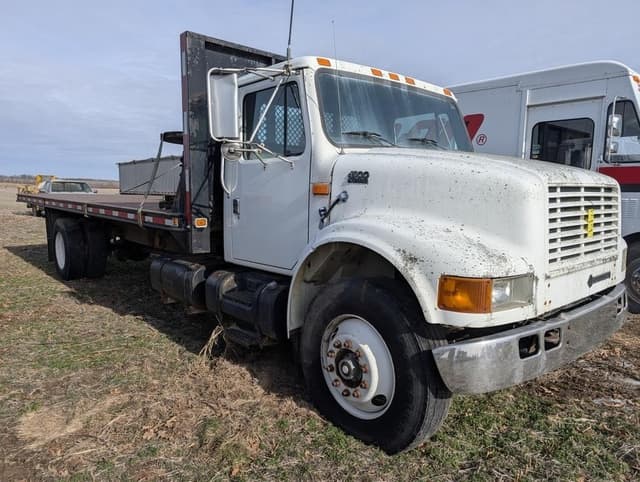 Image of International 4900DT equipment image 2