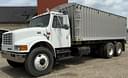 International 4900DT Image