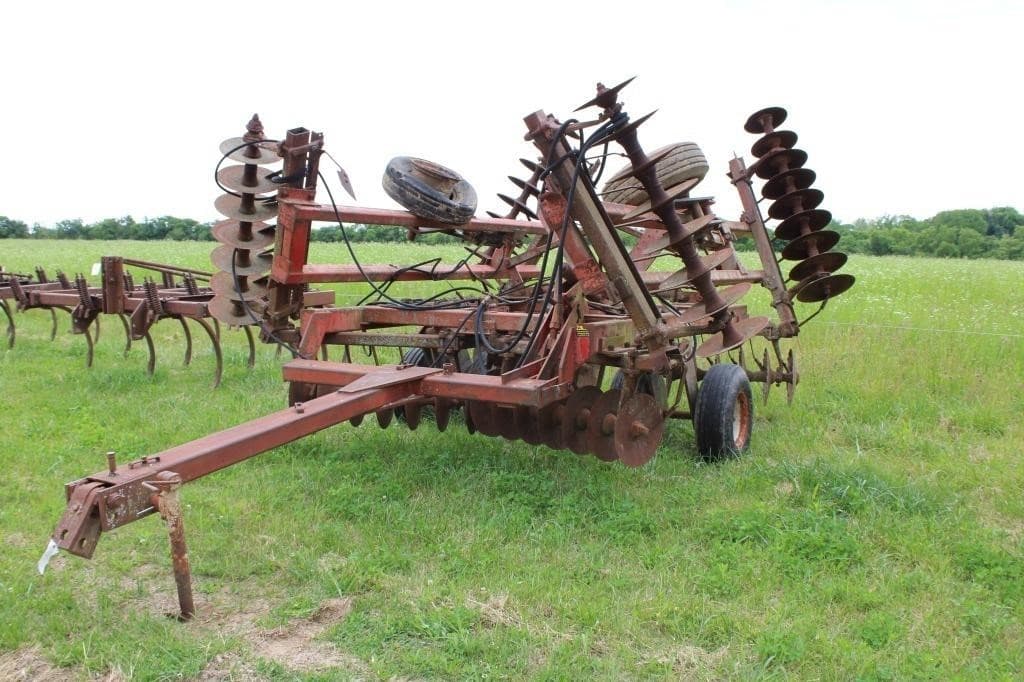 Image of International Harvester 496 Primary image