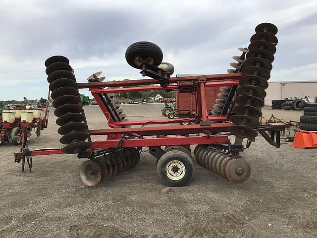 Image of International Harvester 496 equipment image 3