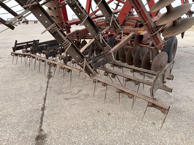 Image of International Harvester 496 equipment image 4